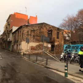 Fachada calcinada del Ateneu de Sarrià.