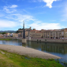 04-02-2017- Los caudales del Ebro se están reduciendo de una manera notable en los últimos años como consecuencia del cambio climático y el aumento de la demanda./ Zarateman, Wikipedia Commons.