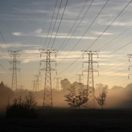 Vista de varias torres eléctricas | EFE/Archivo