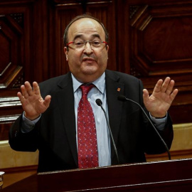 Iceta en el debat de la moció de censura de Cs contra Torra. EFE / QUIQUE GARCÍA