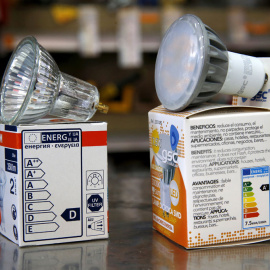 Los focos halógenos que la Unión Europea retira del mercado. EFE