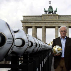 Fotografía de archivo de 2006 de Franz Beckenbauer. /REUTERS