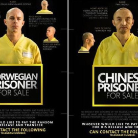 Cartel del Estado Islámico con los ciudadanos noruego y chino secuestrados.