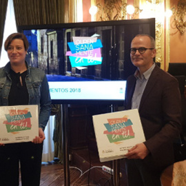 El alcalde de Ourense, Xesús Vázquez Abad, y la concejal de Hacienda, Ana Fernández Morenza, en la presentación de los presupuestos municipales.