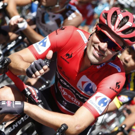 Dumoulin, durante la etapa de la Vuelta de este jueves. EFE/Javier Lizón