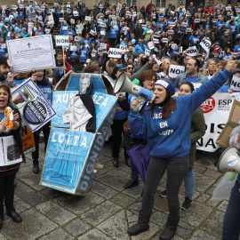 Los sindicatos de la Administración de Justicia de Galicia en la manifestación del sábado por las calles de Santiago de Compostela. EFE/Xoán Rey.