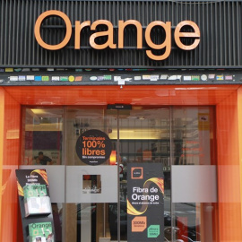 Sucursal de Orange.- Público