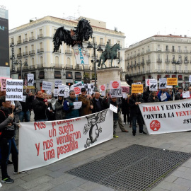 Una manifestación en Madrid contra la venta de viviendas públicas a fondos buitre.- FRAVM
