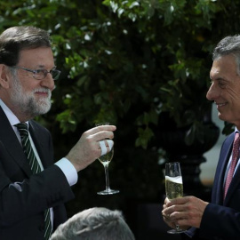 Rajoy, con Mauricio Macri, en Buenos Aires. / EFE