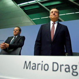 El presidente del BCE, Mario Draghi, antes de la rueda de prensa mensual en la rede de la entidad, en Fráncfort. REUTERS/Ralph Orlowski