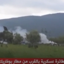 Imágenes del accidente aéreo difundidas por la televisión argelina.