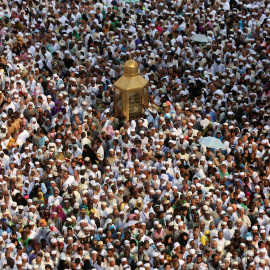 Peregrinos musulmanes en la Gran Mezquita en La Meca, Arabia Saudita. REUTERS/Ahmed Jadallah