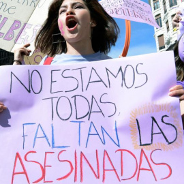 Foto de archivo. Manifestaciones de estudiantes en Valencia / Ana Escobar EFE