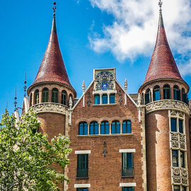 Casa de les Punxes, on es troba la seu del Diplocat