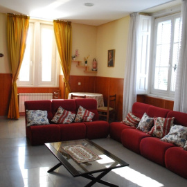 Salón de una de las residencias de estudiantes gestionada por Fusara. / Fusara