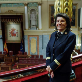 Paloma Santamaría, la ujier más mediática del Congreso de los Diputados. EFE/Emilio Naranjo