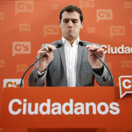 El presidente de Ciudadanos, Albert Rivera, en una rueda de prensa. REUTERS/Susana Vera