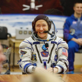 Christina Koch es una de las dos astronautas de la NASA que protagonizarán la primera caminata espacial realziada sólo por mujeres. / SHAMIL ZHUMATOV (REUTERS)