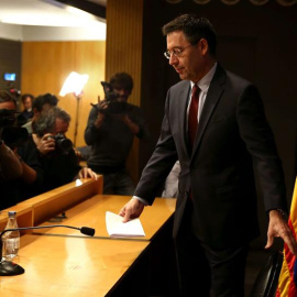 Bartomeu, a su llegada a la sala de prensa. EFE/Toni Albir