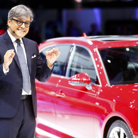 El nuevo presidente de SEAT, Luca de Meo, hasta ahora directivo de Audi, en una presentación en el Salón del Automóvil de Fráncfort. REUTERS/Kai Pfaffenbach