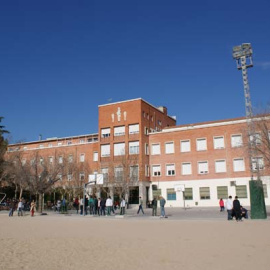 Fachada del colegio Salesiano San Miguel Arcangel, en Madrid.