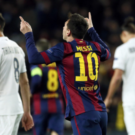 Messi  celebra un gol ante el PSG en la fase de grupos de la Champions. /REUTERS