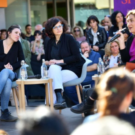 Irene Montero, Rosa Luch y Ada Colau en un acto durante el segundo día de campaña en Barcelona / PODEMOS
