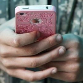 Siete de cada diez víctimas de cyberbulling son chicas. / REUTERS