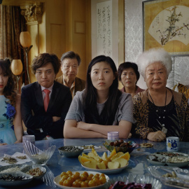 Toda la familia de 'The Farewell'.
