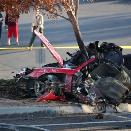 En este estado quedó el Porsche en el que falleció el actor Paul Walker.