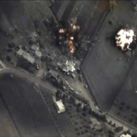 Captura de video facilitada por el Ministerio de Defensa ruso en su página web, que muestra uno de los bombardeos en Siria. EFE/Russian Defence Ministry Press