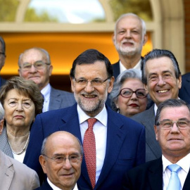 El presidente del Gobierno, Mariano Rajoy, ha presidido en la Moncloa la presentación del Marco de Actuación para las Personas Mayores del Ejecutivo./ EFE