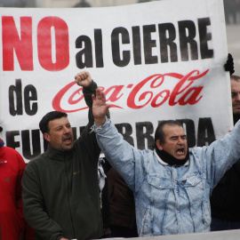 Trabajadores de Coca-Cola en Fuenlabrada protestan contra el desmantelamiento de la fábrica .- JAIRO VARGAS