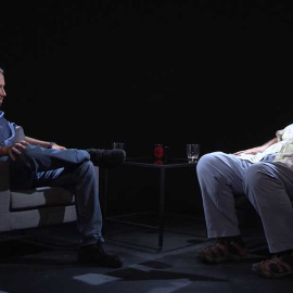 Un momento de la entrevista de Pablo Iglesias a Manuel Monereo en 'Otra Vuelta de Tuerka'. PÚBLICO