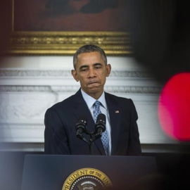 El presidente de Estados Unidos, Barack Obama, en la comparecencia donde denunció que Rusia ataca a EI pero también a la oposición siria en una receta "para el desastre". EFE/EPA/JIM LO SCALZO