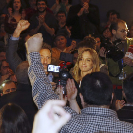 Tania Sánchez y Mauricio Valiente, candidatos de IU para Ayuntamiento y Comunidad de Madrid. -EFE