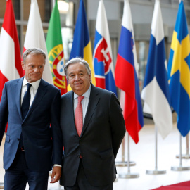 El presidente del Consejo Europeo, Donald Tusk, junto al secretario general de la ONU, Antonio Guterres. /REUTERS