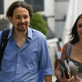 Pablo Iglesias junto a Irene Montero, en una imagen de archivo.- EFE