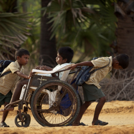 Un fotograma del documental 'Camino a la escuela'.