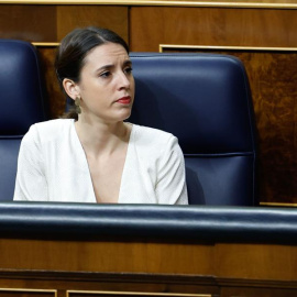  La ministra de Igualdad, Irene Montero, asiste al pleno celebrado en el Congreso de los Diputados hace unos días. EFE/ Chema Moya