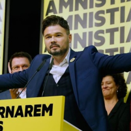 Gabriel Rufián y la cúpula de ERC en la noche electoral del 10-N. (EFE)