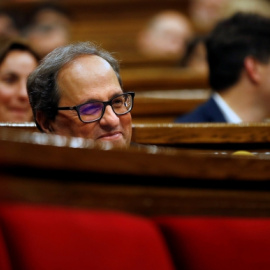 El candidato de JxCat a la presidencia de la Generalitat, Quim Torra, escucha las intervenciones de los portavoces - EFE