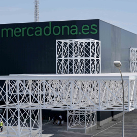 Exterior del almacén de Mercadona