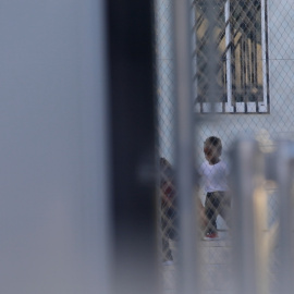 Un niño rescatado en patera y trasladado junto a su madre al CATE de Málaga el pasado 29 de Octubre.- ENTREFRONTERAS