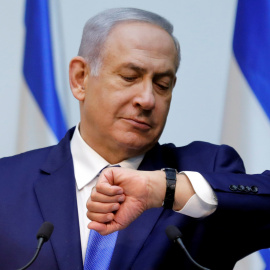 El primer ministro israelí, Benjamín Netanyahu, ha sido imputado por cohecho, fraude y abuso de confianza. / Reuters