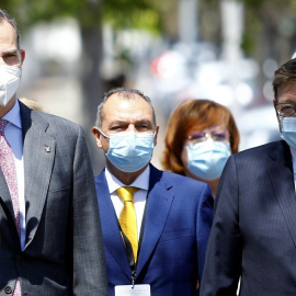  Felipe VI en su visita a Castelló con Salvador Navarro y Ximo Puig. EFE.