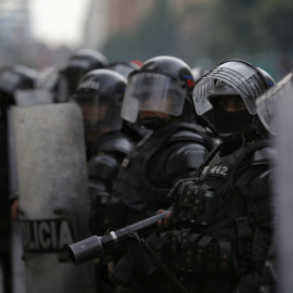 Agentes del Escuadrón Móvil Antidisturbios durante las protestas en Bogotá. Europa Press