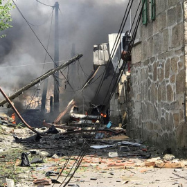 Vista de los destrozos provocados por una explosión ocurrida esta tarde en el municipio pontevedrés de Tui/EFE