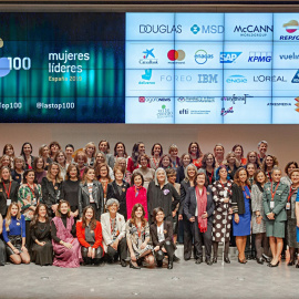 Foto de familia de la gala Top 100 Mujeres Líderes en España