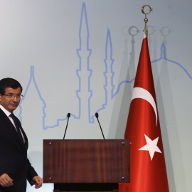 El primer ministro de Turquía, Ahmet Davutoglu. - REUTERS